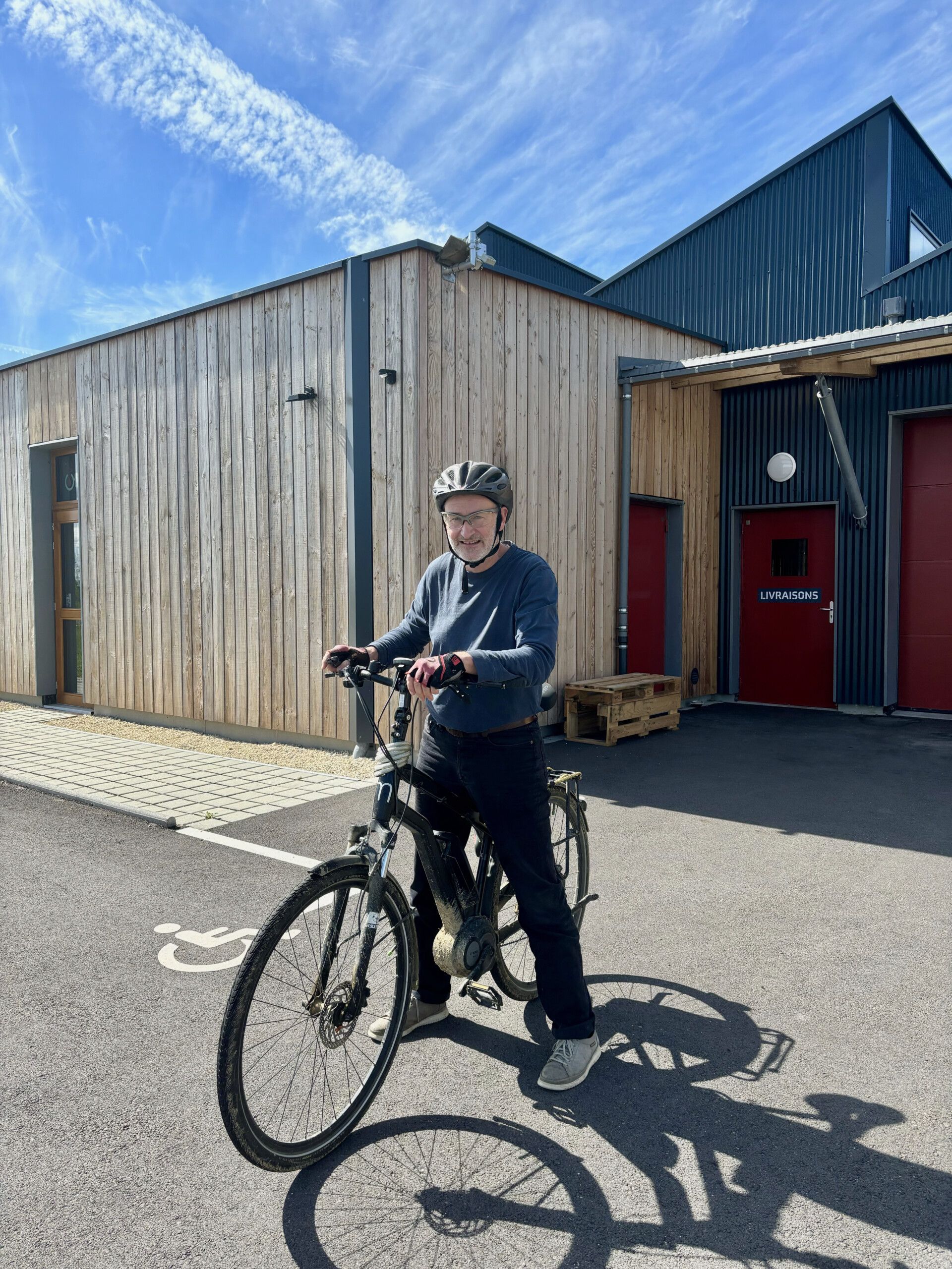 jean-marc sur son vélo