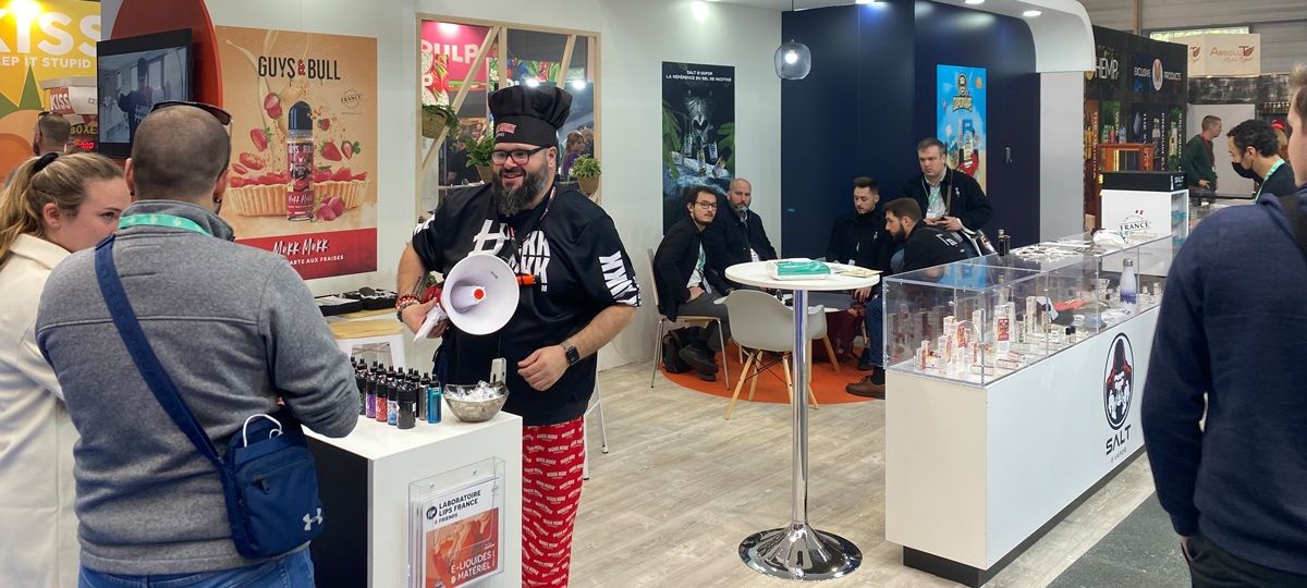 Image du canadien Mukk Mukk au stand Lips - Vapexpo 2021