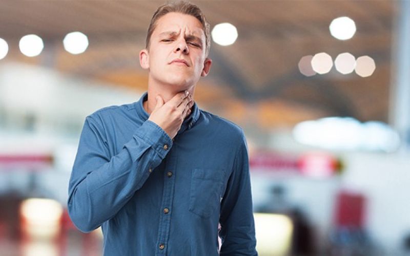 vapotage et mal de gorge