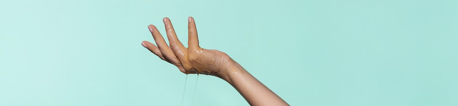 e-liquide sur les mains