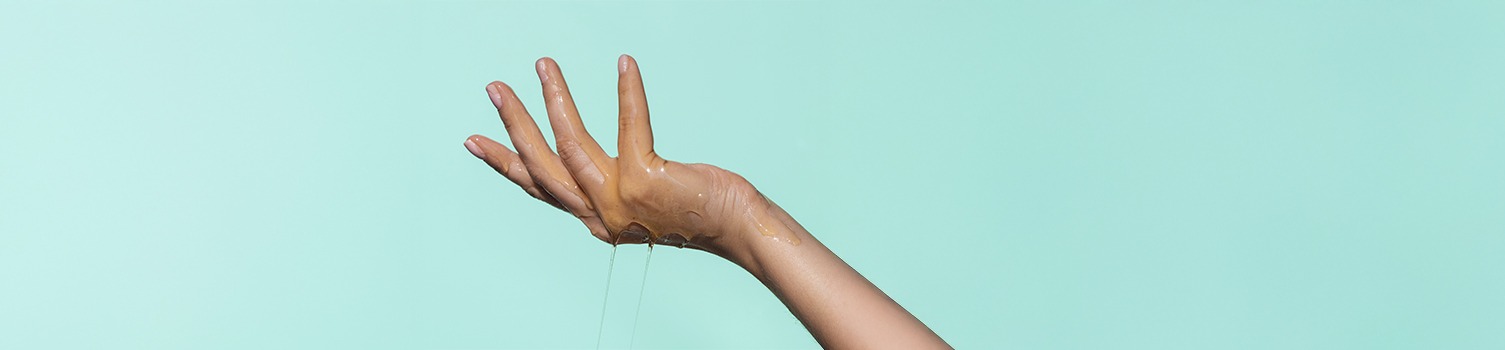e-liquide sur les mains