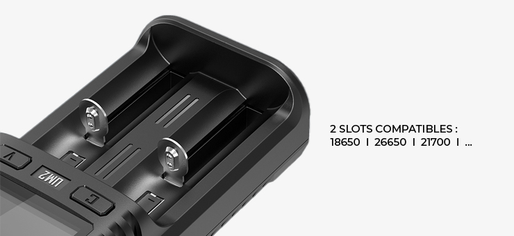 Vue des slots du chargeur d’accus Intercore UM2