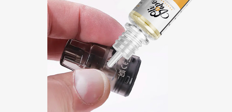 Photo montrant le remplissage du pod Arcfire de chez Innokin