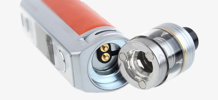 Visuel sur systeme de fixation par aimant de la DRAG S Pro de Voopoo